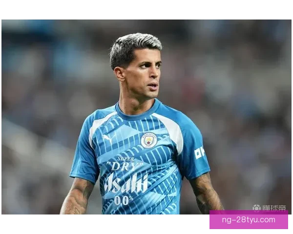 莫雷托曝巴萨欲签亨克荷兰中卫